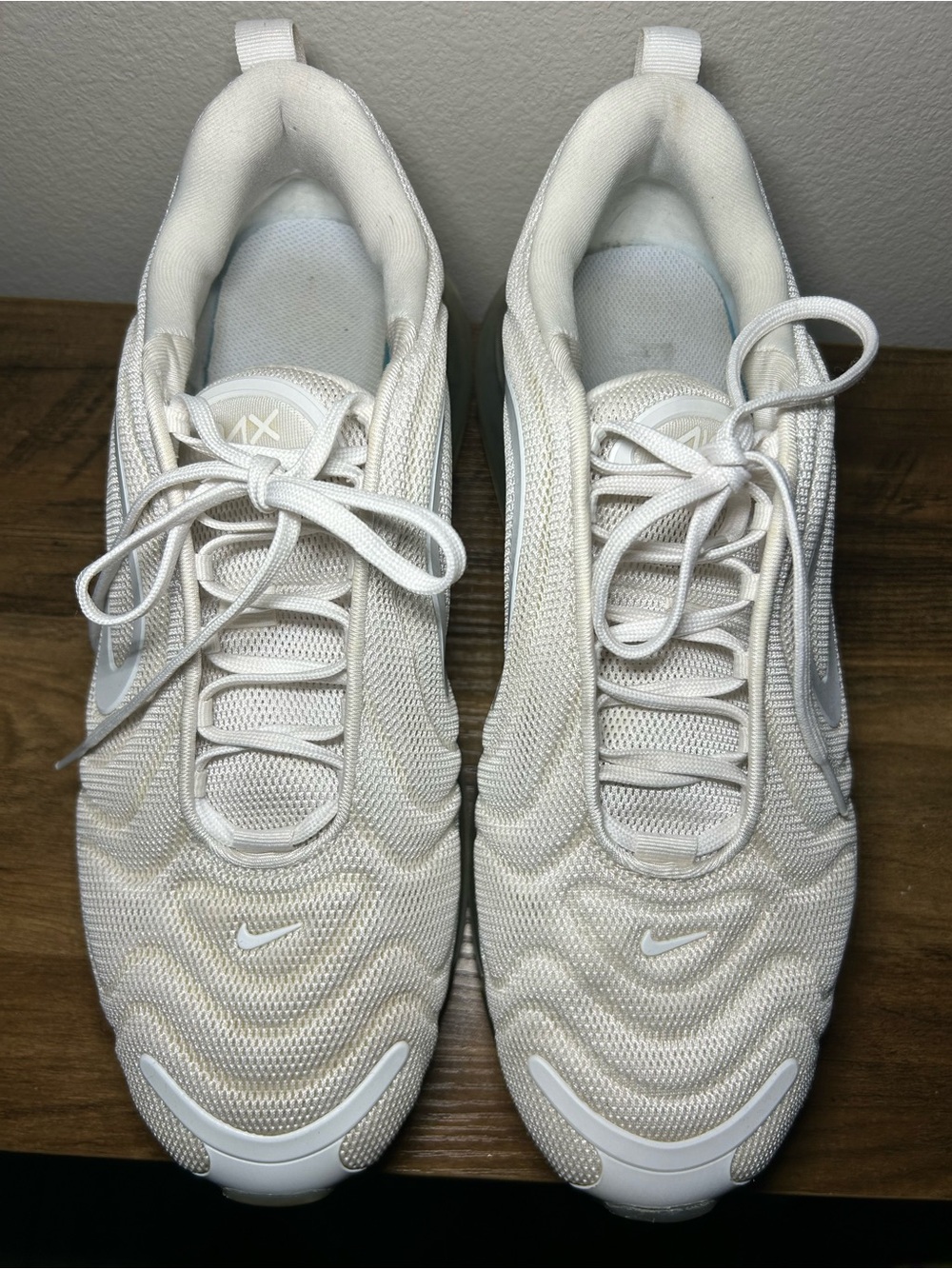 Nike Men’s Cream/White Breathable Knit Sneakers
